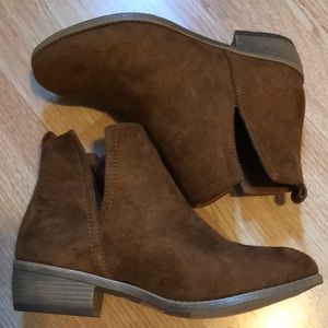 Rimi ankle bootie